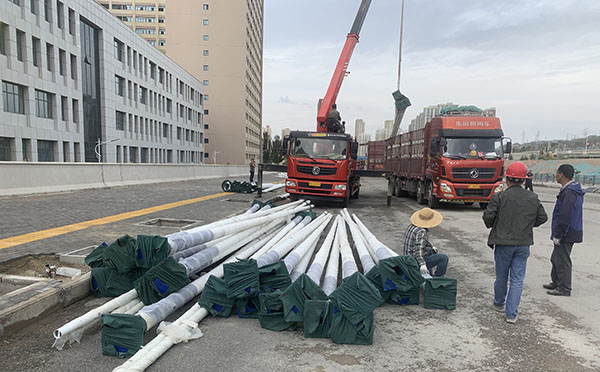 类乌齐太阳能路灯灯杆垂直度矫正方法与维护