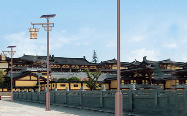 类乌齐太阳能路灯不亮故障排查与修复