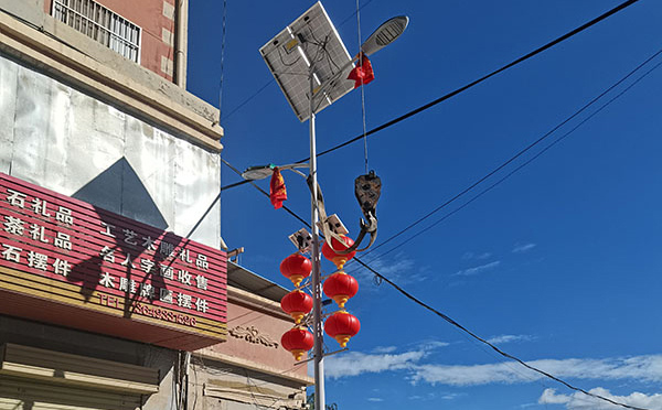 类乌齐智慧路灯如何实现城市节能管理